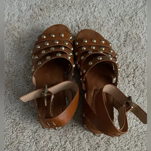 Kelsi Daggar Brooklyn Saddle Studded Platform Sandals size 6 EU36.5 - Picture 7 of 10